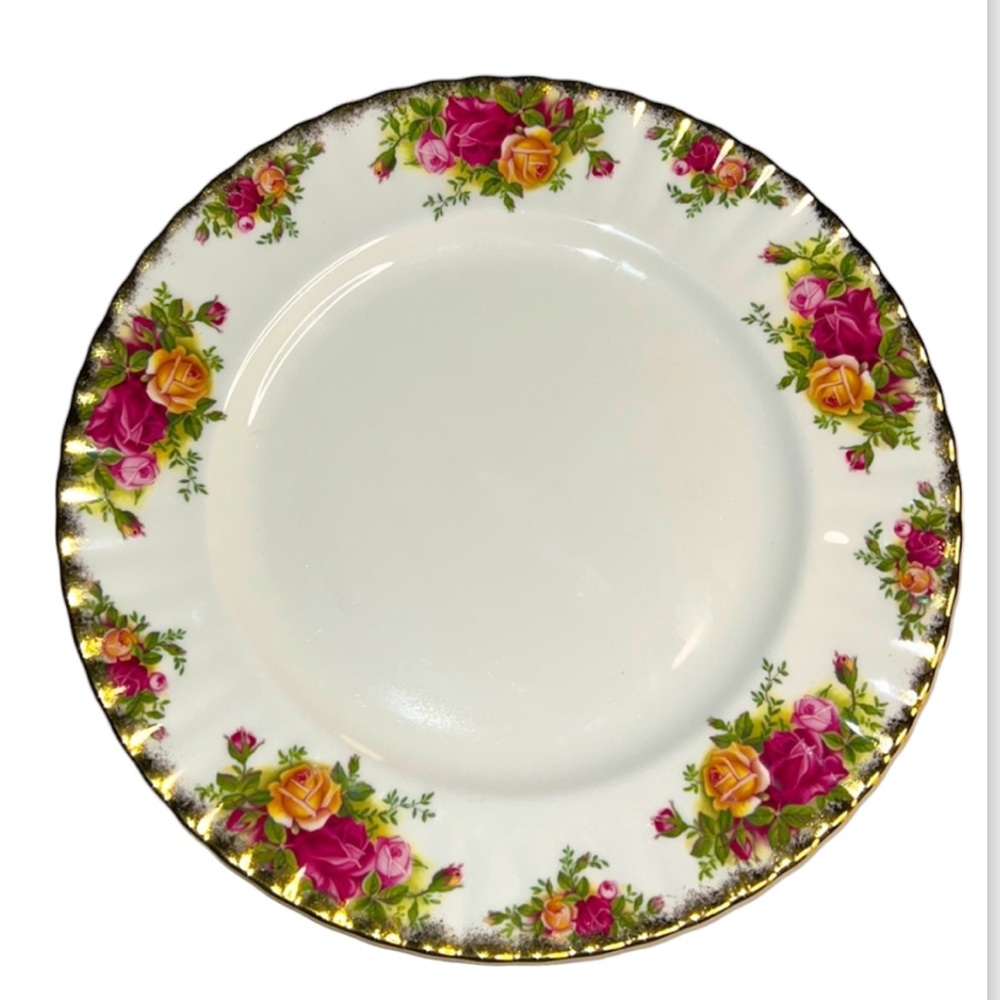 DINNER PLATE OLD COUNTRY ROSES 1962 ROYAL ALBERT BONE CHINA ENGLAND VINTAGE